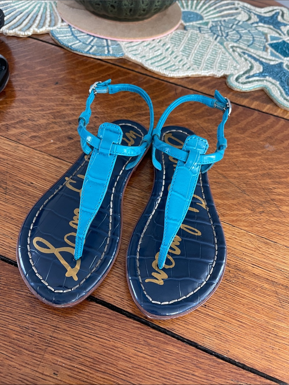 Sam Edelman Girls Bright Turquoise Blue T-Strap Sandals